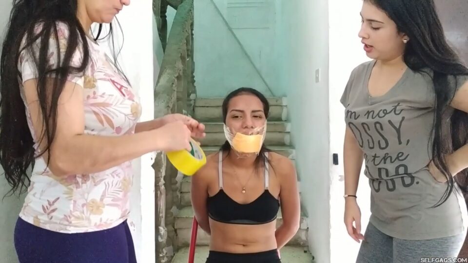 A WHOLE Car Wash Sponge For Maria’s Big Fat Mouth! — gallery-4