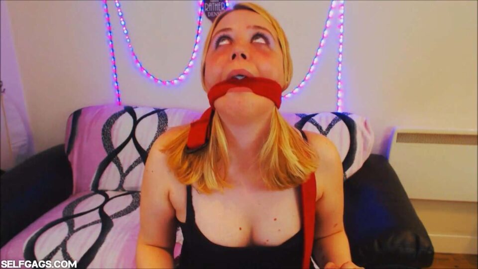 British Cam Girl: Gagged For The First Time! — gallery-6