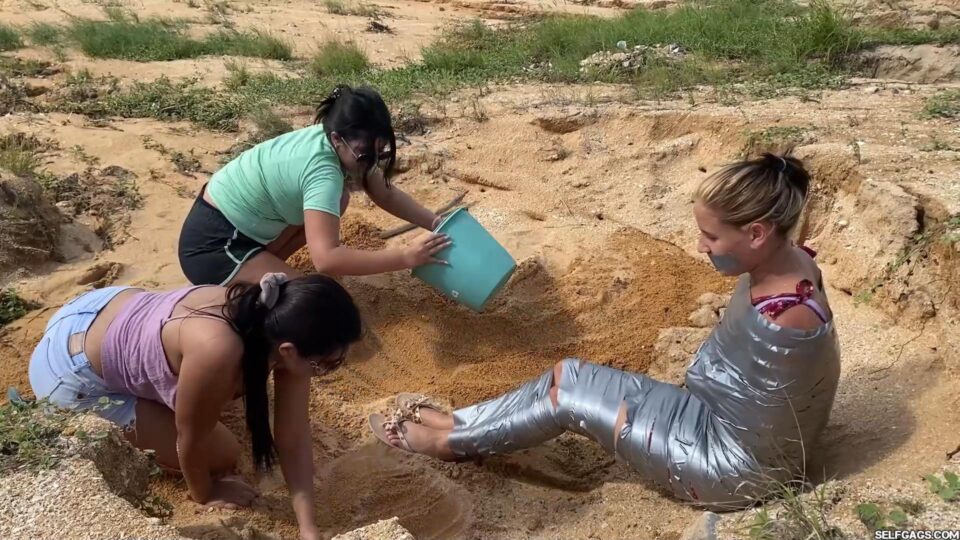 Buried Our Stupid Co-Worker On The Beach — gallery-3