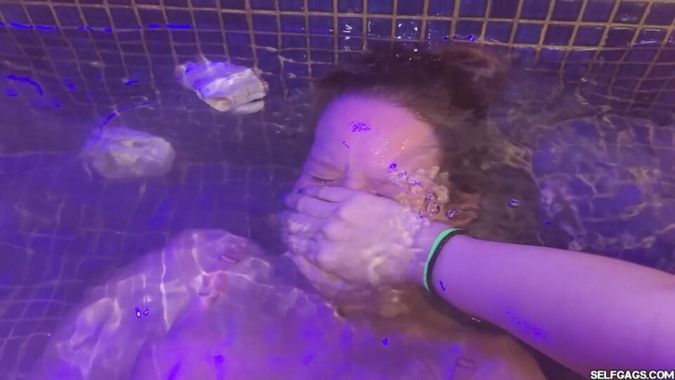 Check-In to Kink – Part 2: Controlled by Hands in the Tub — gallery-8