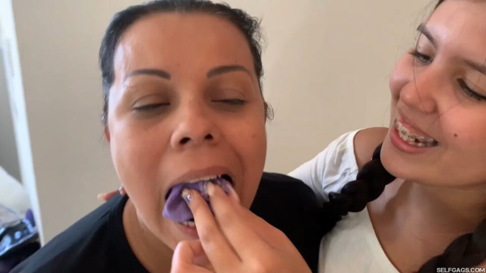 Exposing Her Stepsister’s Secret Bondage Play-Date With The Nanny! — gallery-2