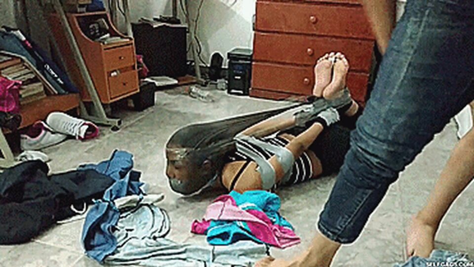 Just Do The Fucking Laundry Maria!!! — gallery-7