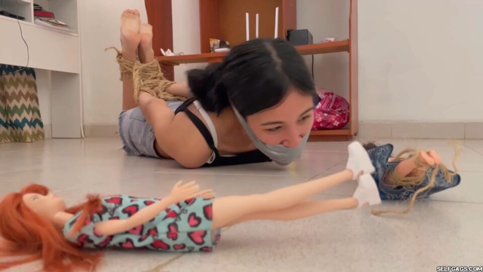 Kinky Voodoo Witch Binds 18-Year-Old Barbie Bitch — gallery-7