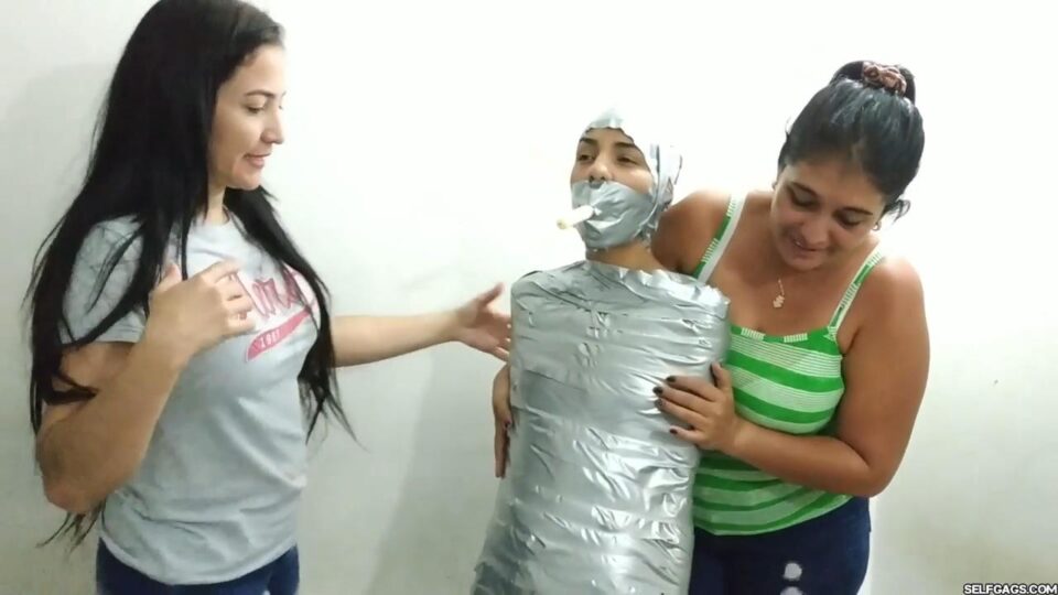 Mummify The Ungrateful Birthday Girl Next To Her Silly Stepsister — gallery-3