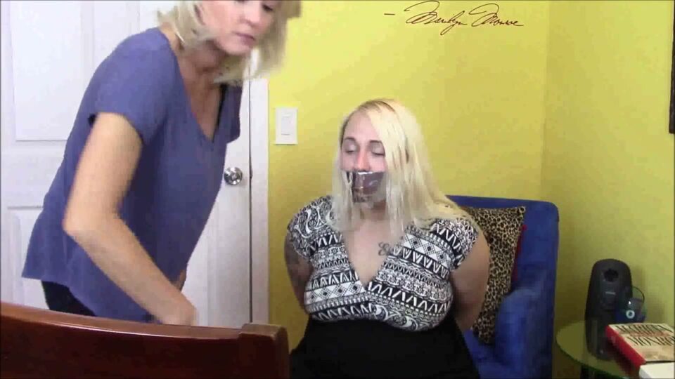 Real Life Step-Mother & Step-Daughter: Step-Mom Takes Care Of Step-Daughter’s Dirty Mouth! — gallery-7