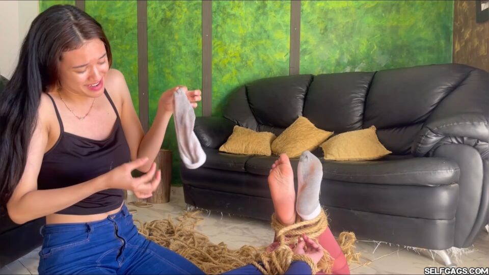 Roleplaying A Bondage Scenario With Her Roommate (Episode 1 of 2) — gallery-2