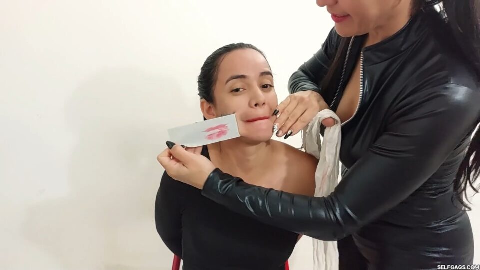 Sara’s First Bondage Experience – Part 1: Gagging The Girl — gallery-3