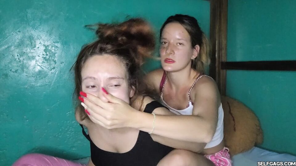 Sexy Roommate Handgag Session in South America (Part 1 of 2) — gallery-8