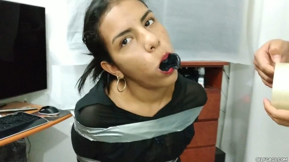 She Begged The Babysitter To Be Tied Up And Gagged Again And Again! — gallery-4