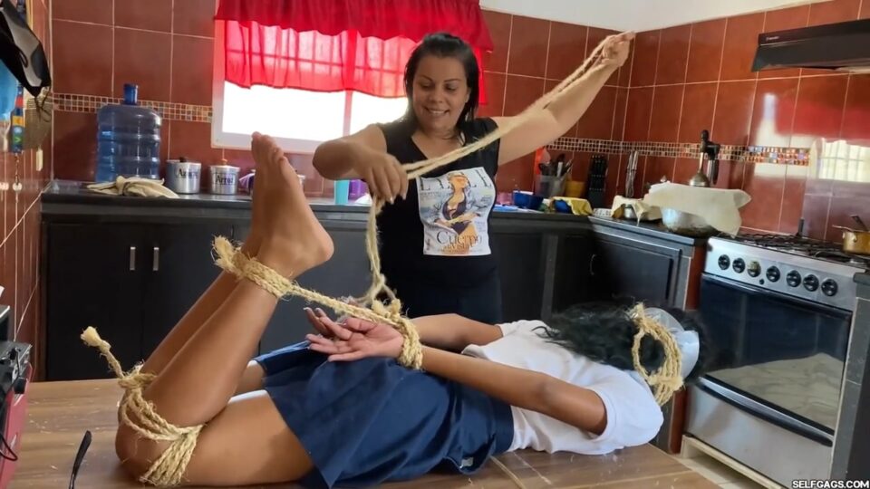 She Really Need The Babysitting Job But First She Must Learn To Play Tie-Up Games! — gallery-7