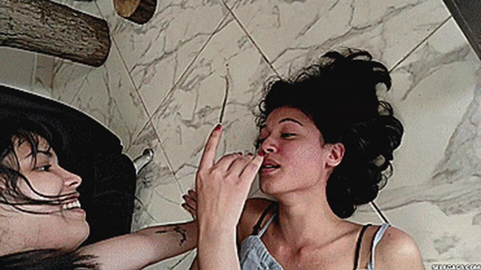 Shutting Up Her Babbling Friend With Handsmother — gallery-7