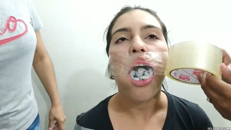 Stepmom VS Stepdaughter: Who Can Make The Biggest Gags? — gallery-3