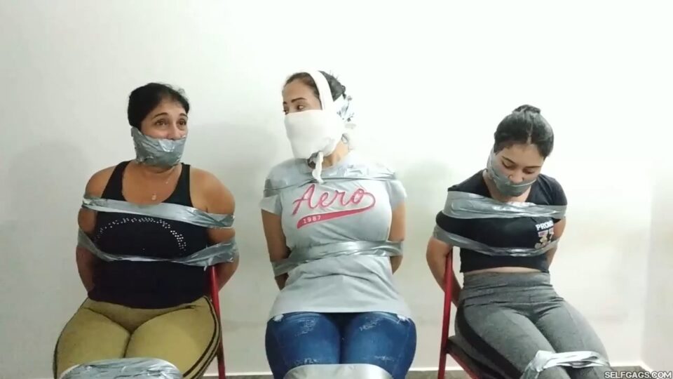 Stepmom VS Stepdaughter: Who Can Make The Biggest Gags? — gallery-8