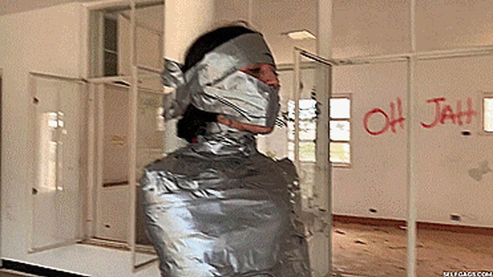 Stranded Girl Mummified To A Pole In An Abandoned House — gallery-6