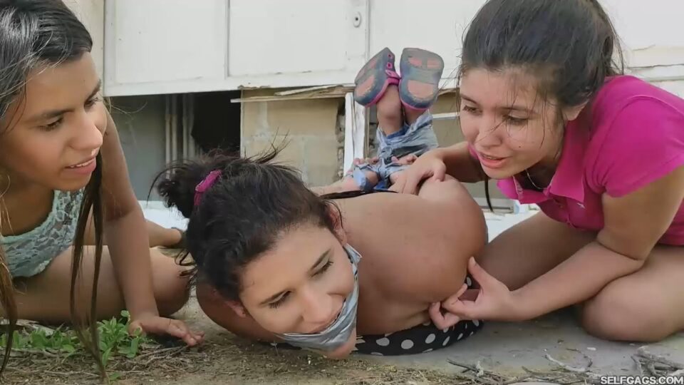 The Road Robbers Dumped Their Victim Bound And Gagged In Front Of Some Stranger’s House! — gallery-5