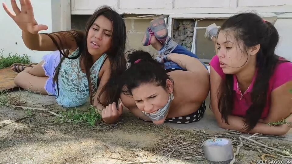 The Road Robbers Dumped Their Victim Bound And Gagged In Front Of Some Stranger’s House! — gallery-6