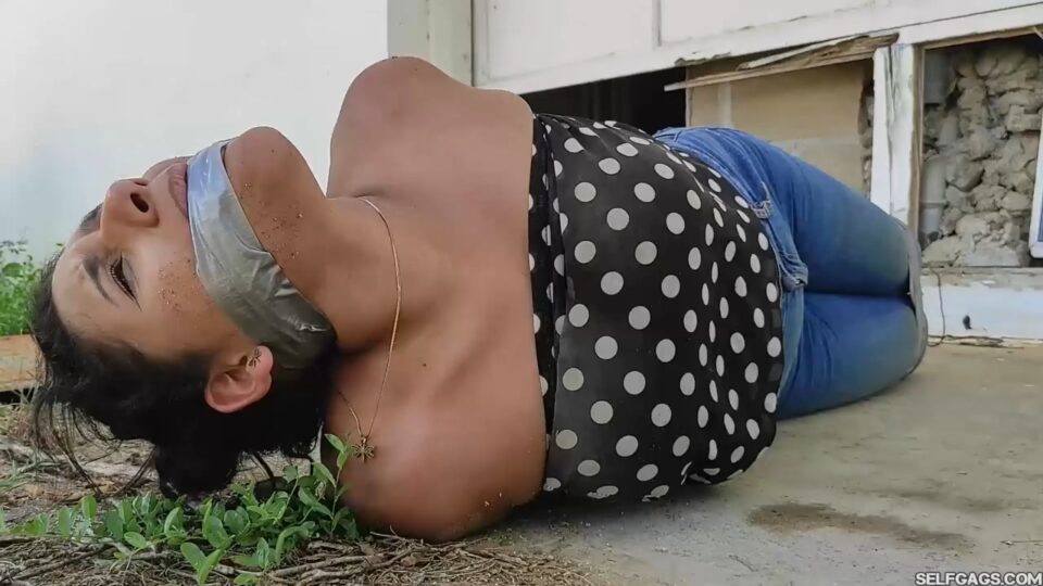 The Road Robbers Dumped Their Victim Bound And Gagged In Front Of Some Stranger’s House! — gallery-8