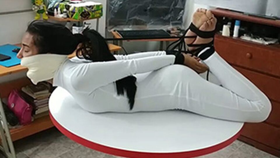 Tough Table Hogtie and a Mega Microfoam Tapegag For Maria Martinez! — gallery-6