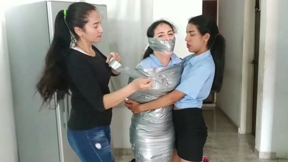 We Mummified The Girl Who Bullied Me In School! — gallery-5