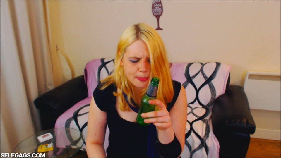 Drunk Party Girl: Blindfolded a… — gallery-1
