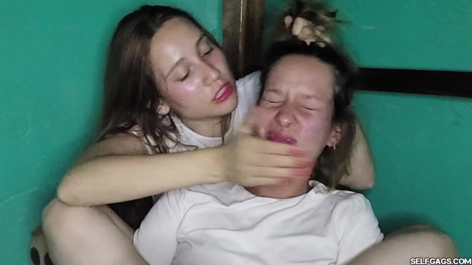 Sexy Roommate Handgag Session in South America (DOUBLE VOLUME) — gallery-7