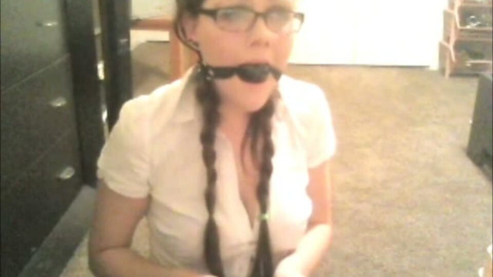 snooping-school-girl-gagged-with-stepsisters-kinky-toys-gallery-01