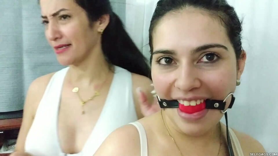 The Kinky Stepmom, The Lesbian Lover And The Curious Stepdaughters! (FULL VERSION) — gallery-1